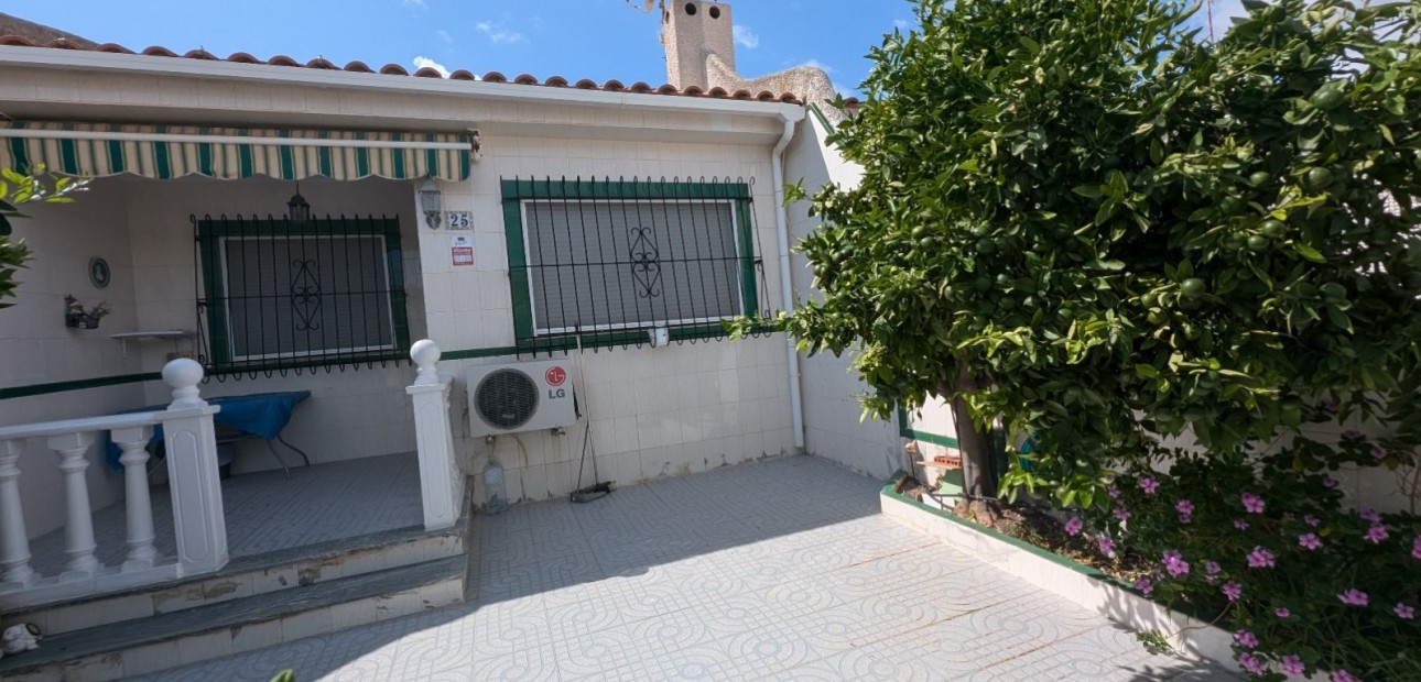 Sale - Townhouse -
Los Alcazares
