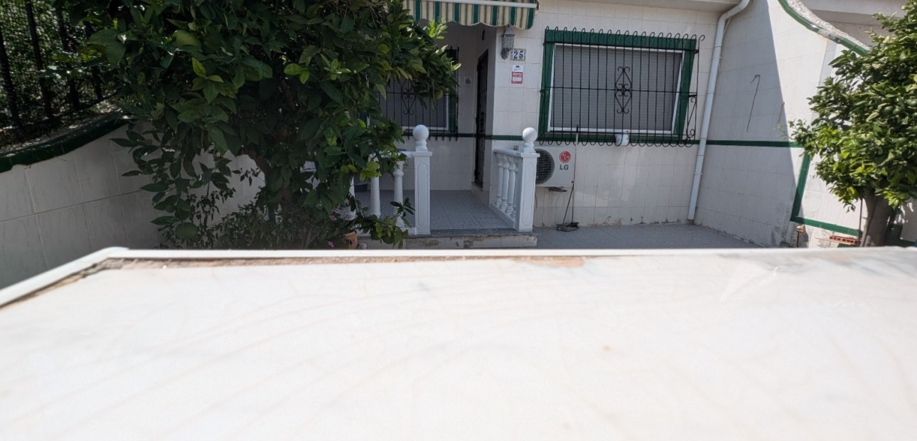 Sale - Townhouse -
Los Alcazares