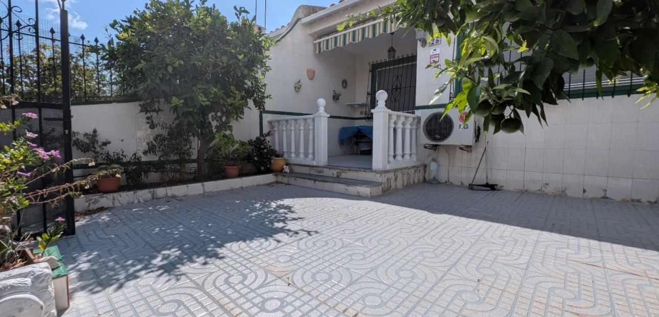 Sale - Townhouse -
Los Alcazares
