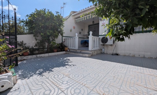 Sale - Townhouse -
Los Alcazares