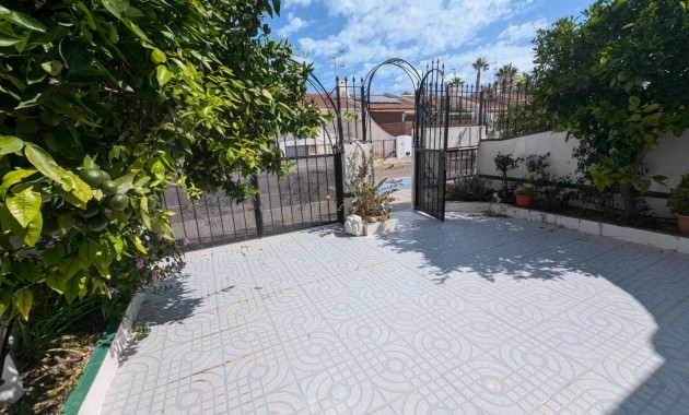 Sale - Townhouse -
Los Alcazares
