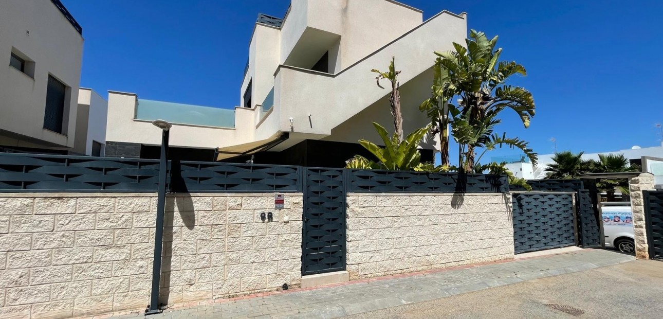Sale - Detached Villa -
Benijofar - Benijofar - Village