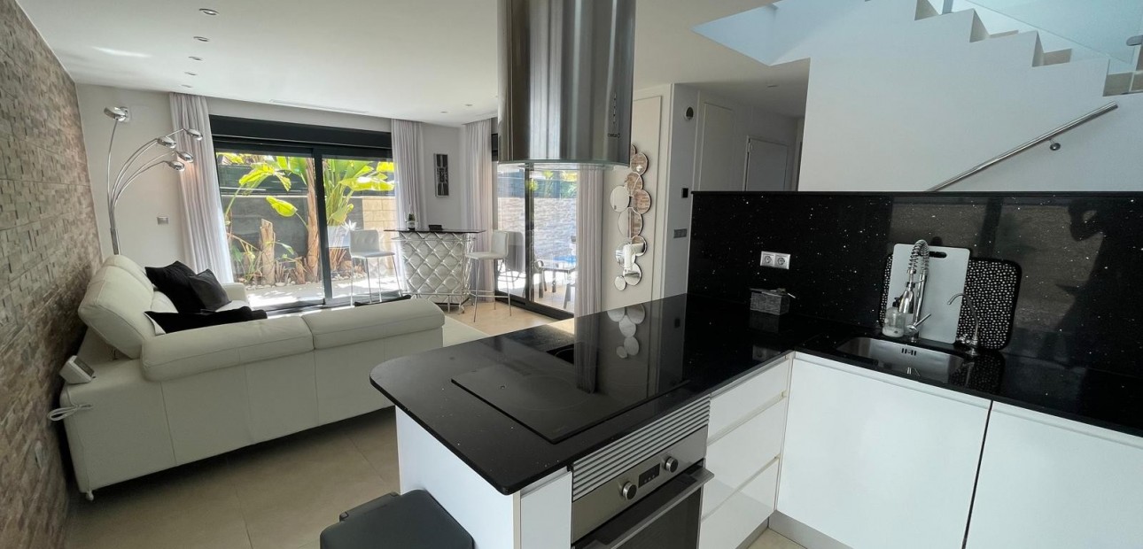 Sale - Detached Villa -
Benijofar - Benijofar - Village