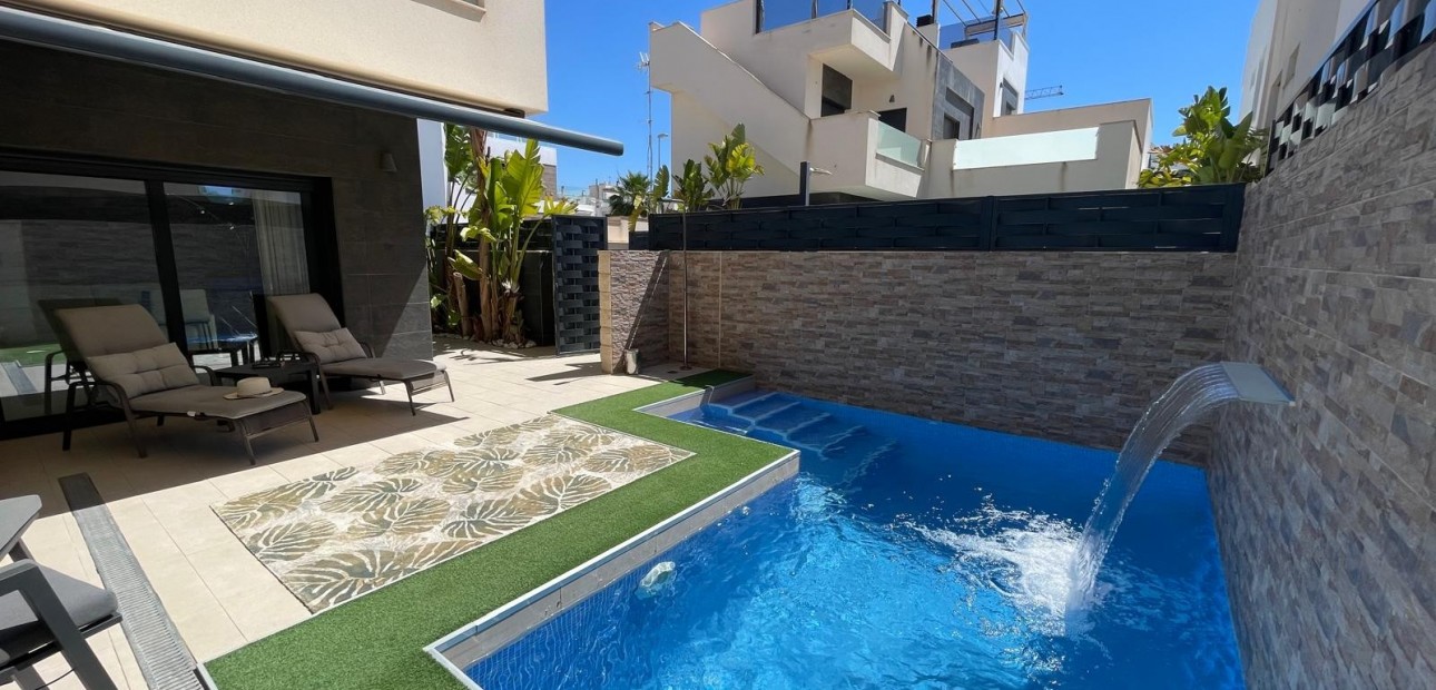 Sale - Detached Villa -
Benijofar - Benijofar - Village