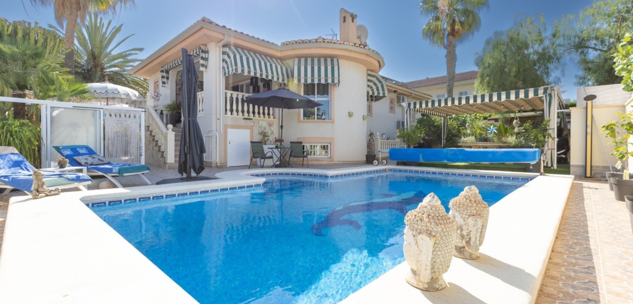 Sale - Detached Villa -
Benijofar - Benijofar - Village