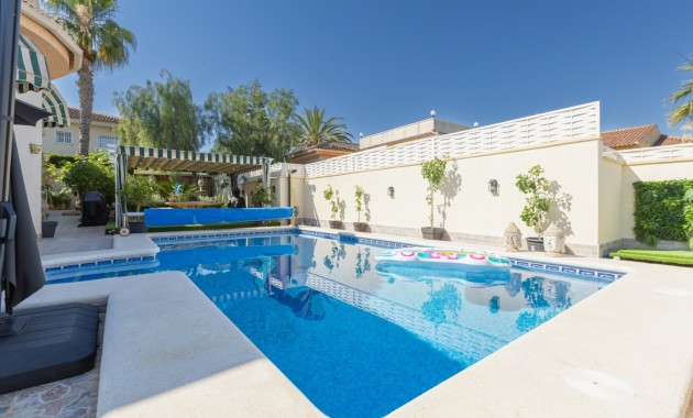 Sale - Detached Villa -
Benijofar - Benijofar - Village