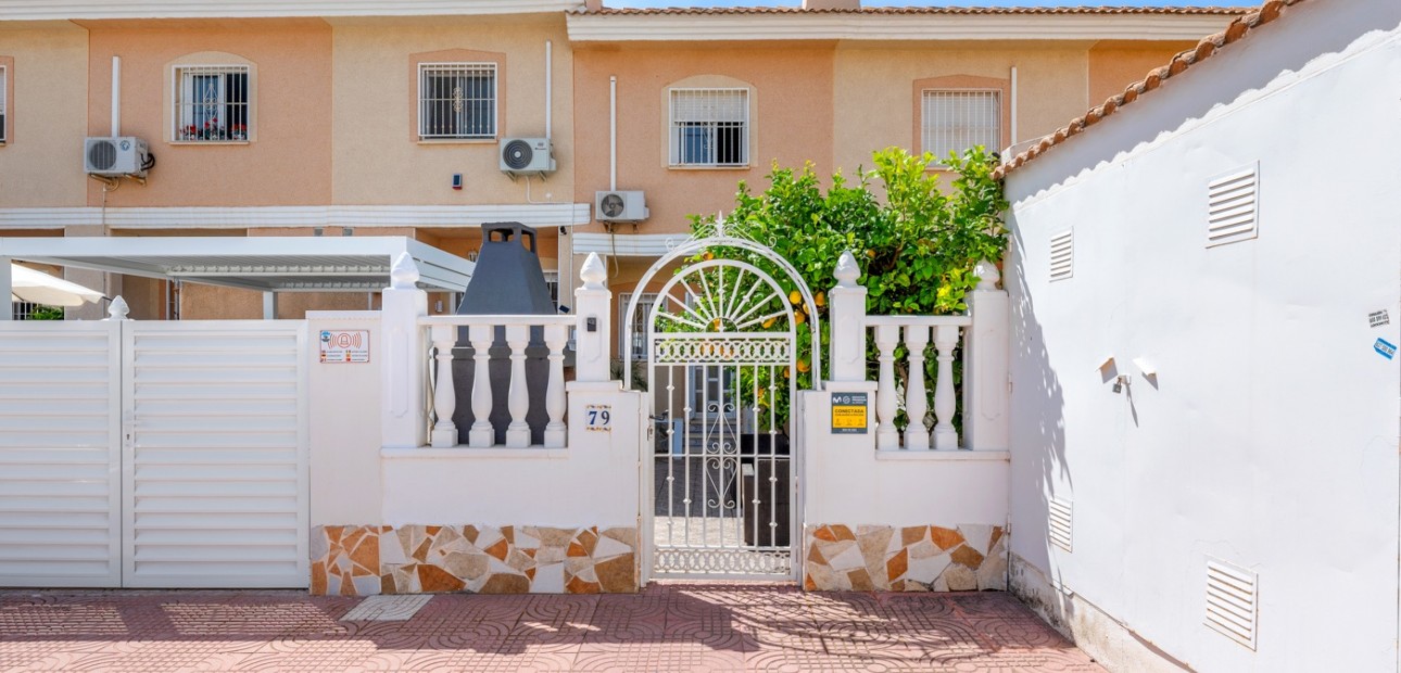 Sale - Townhouse -
Ciudad Quesada - Doña Pepa