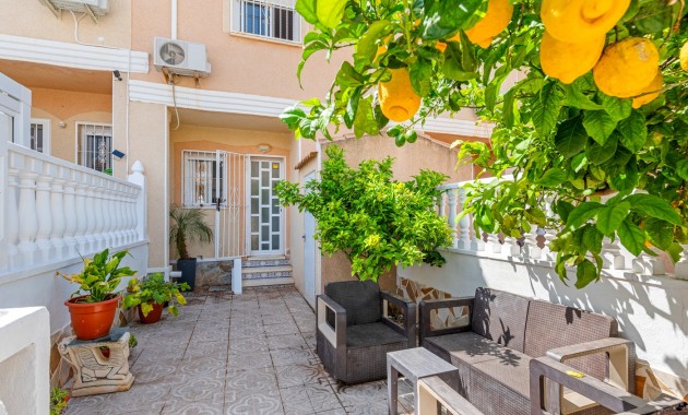 Sale - Townhouse -
Ciudad Quesada - Doña Pepa