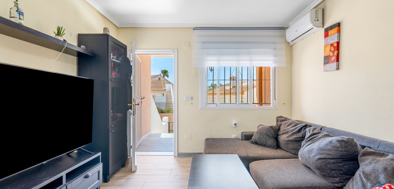 Sale - Townhouse -
Ciudad Quesada - Doña Pepa