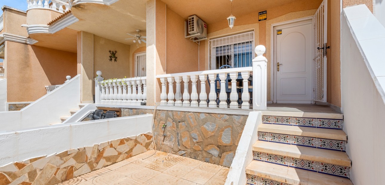Sale - Townhouse -
Ciudad Quesada - Doña Pepa