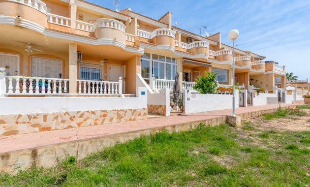 Sale - Townhouse -
Ciudad Quesada - Doña Pepa