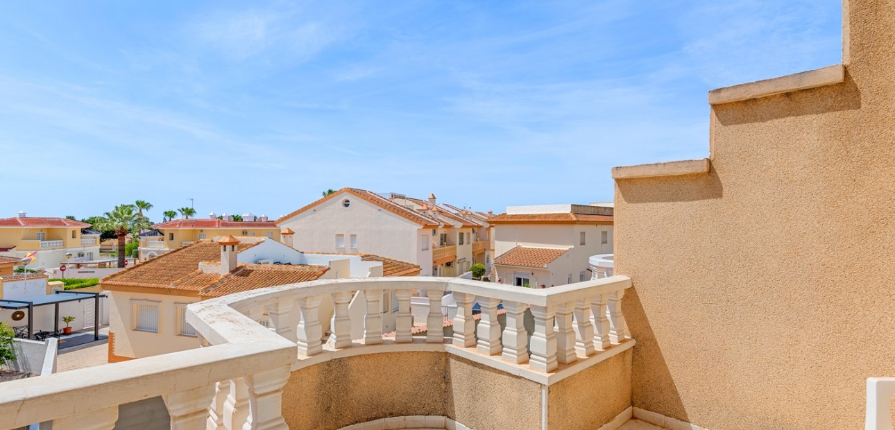 Sale - Townhouse -
Ciudad Quesada - Doña Pepa