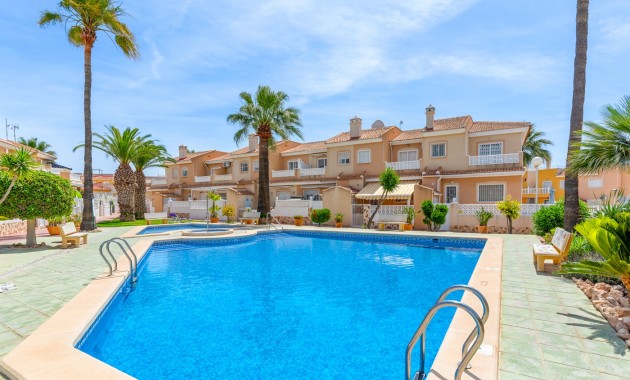 Sale - Townhouse -
Ciudad Quesada - Doña Pepa