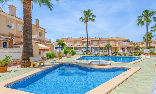Sale - Townhouse -
Ciudad Quesada - Doña Pepa