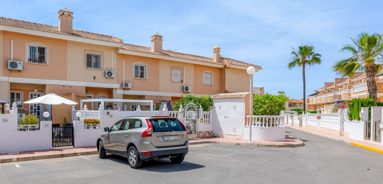 Sale - Townhouse -
Ciudad Quesada - Doña Pepa