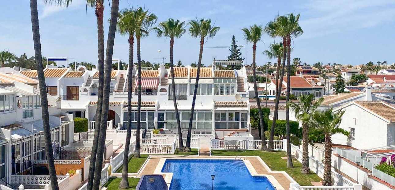 Sale - Townhouse -
Ciudad Quesada