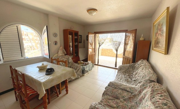 Sale - Apartment / flat -
Torrevieja - La Mata