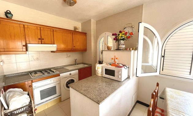 Sale - Apartment / flat -
Torrevieja - La Mata