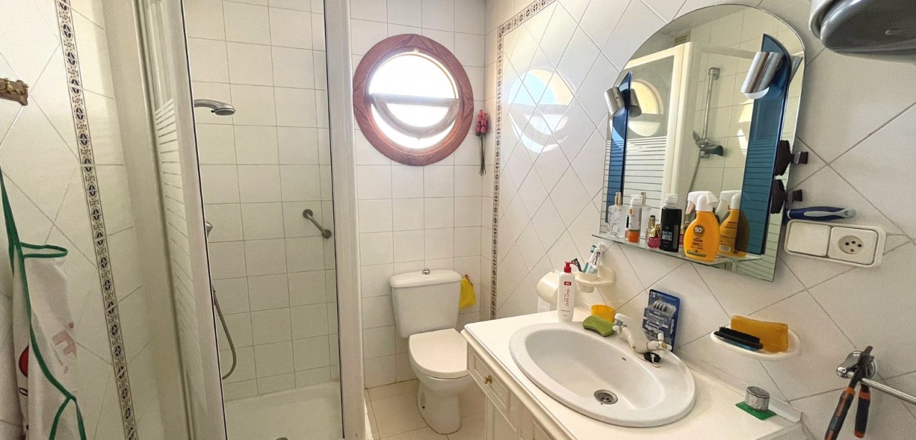 Sale - Apartment / flat -
Torrevieja - La Mata