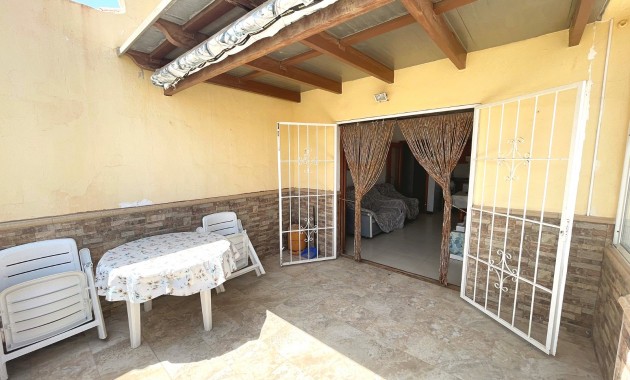 Sale - Apartment / flat -
Torrevieja - La Mata