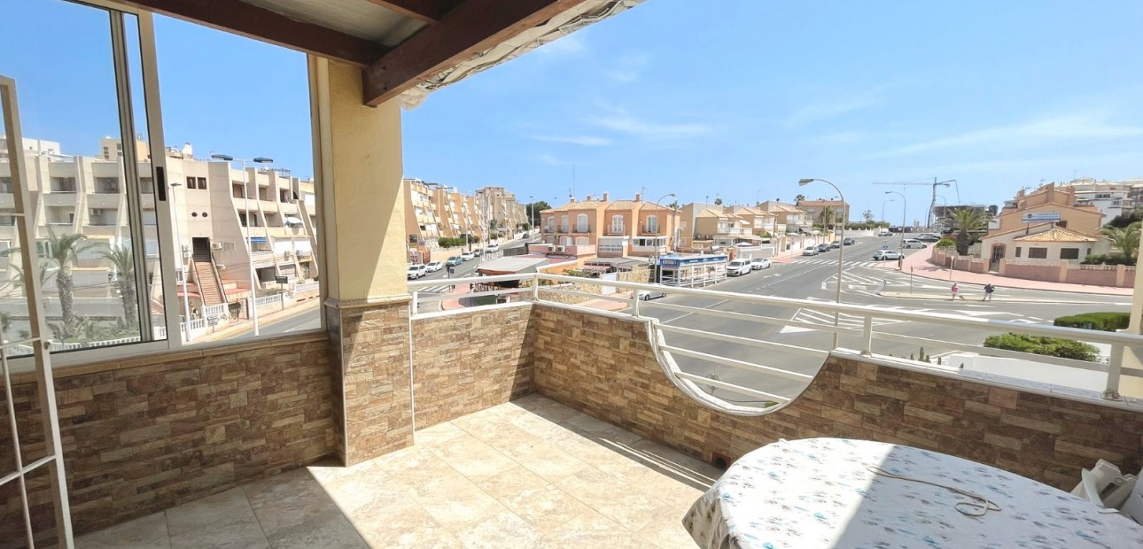 Sale - Apartment / flat -
Torrevieja - La Mata