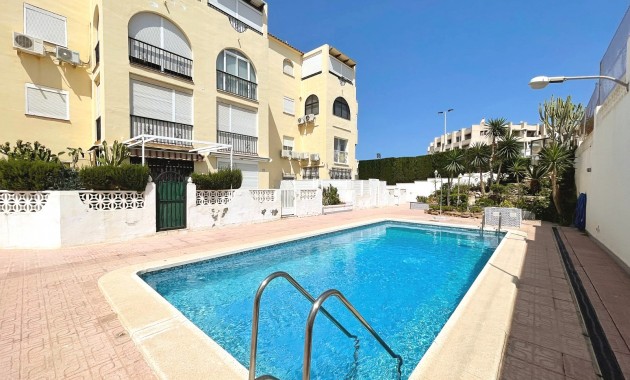 Sale - Apartment / flat -
Torrevieja - La Mata