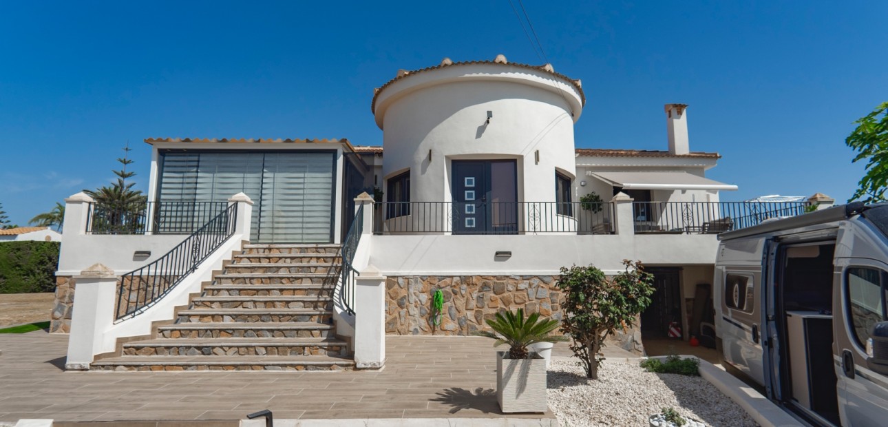 Sale - Detached Villa -
Ciudad Quesada - Town Center