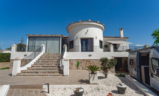 Sale - Detached Villa -
Ciudad Quesada - Town Center