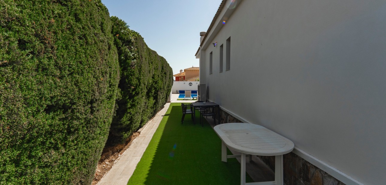 Sale - Detached Villa -
Ciudad Quesada - Town Center