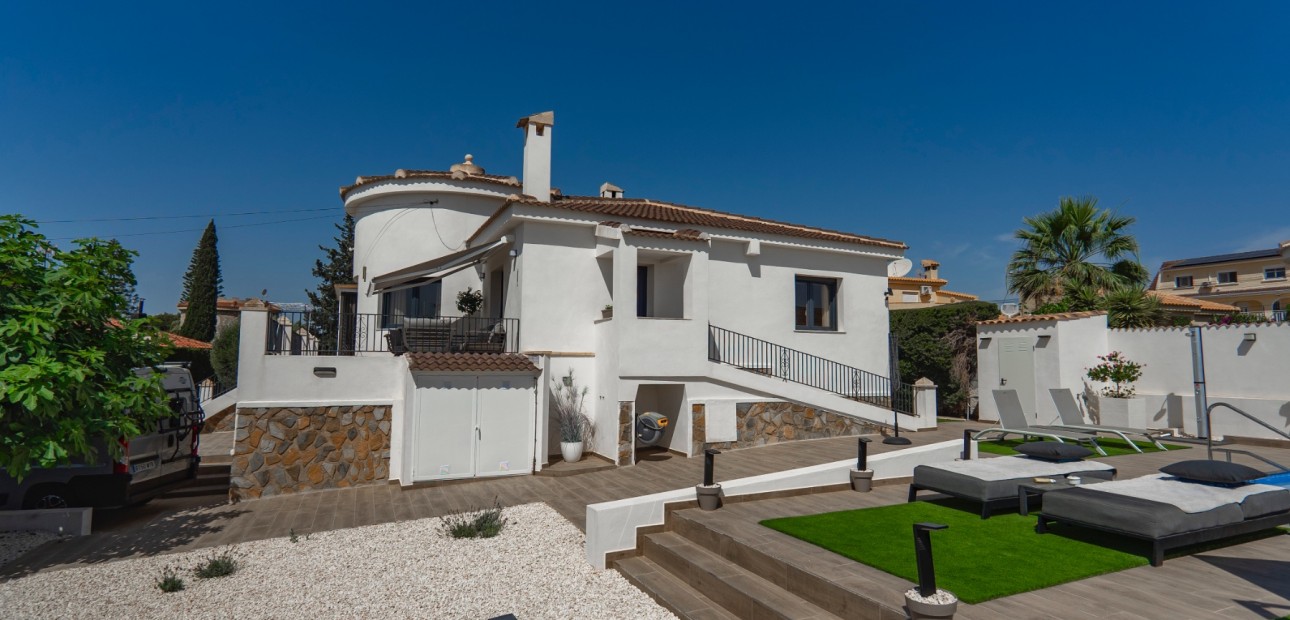 Sale - Detached Villa -
Ciudad Quesada - Town Center