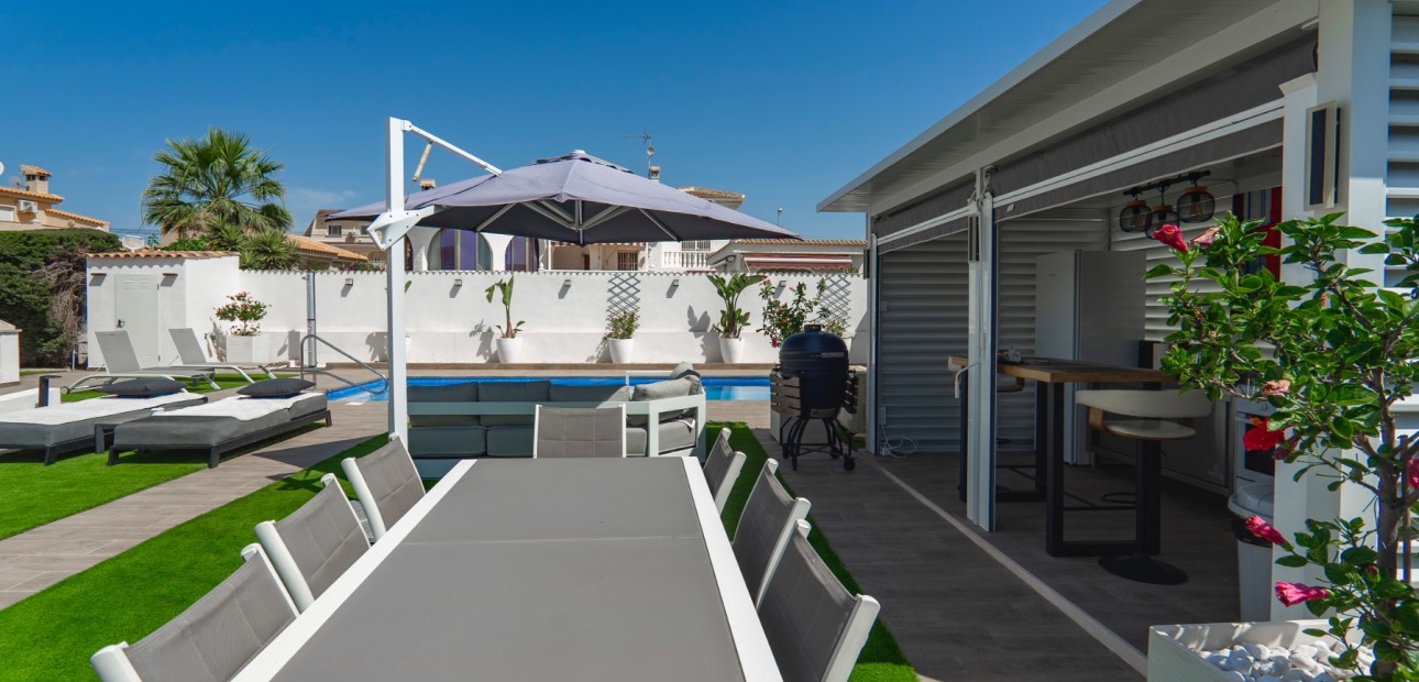 Sale - Detached Villa -
Ciudad Quesada - Town Center