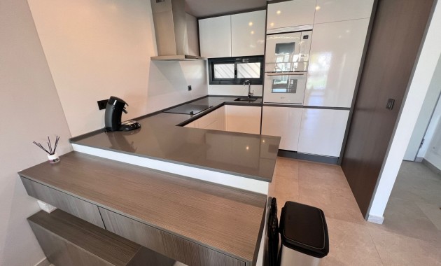Venta - Apartamento / piso -
Guardamar del Segura - El Raso