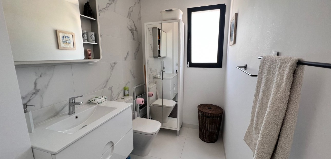 Herverkoop - Appartement / flat -
San Miguel de Salinas