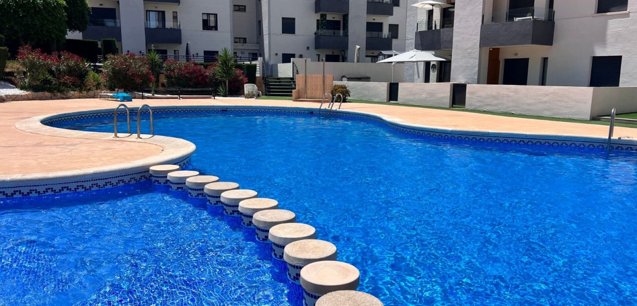 Herverkoop - Appartement / flat -
San Miguel de Salinas