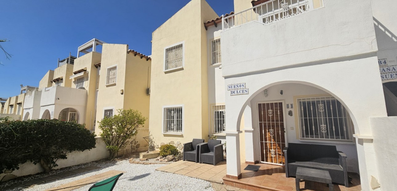 Sale - Apartment / flat -
Villamartín - Panorama