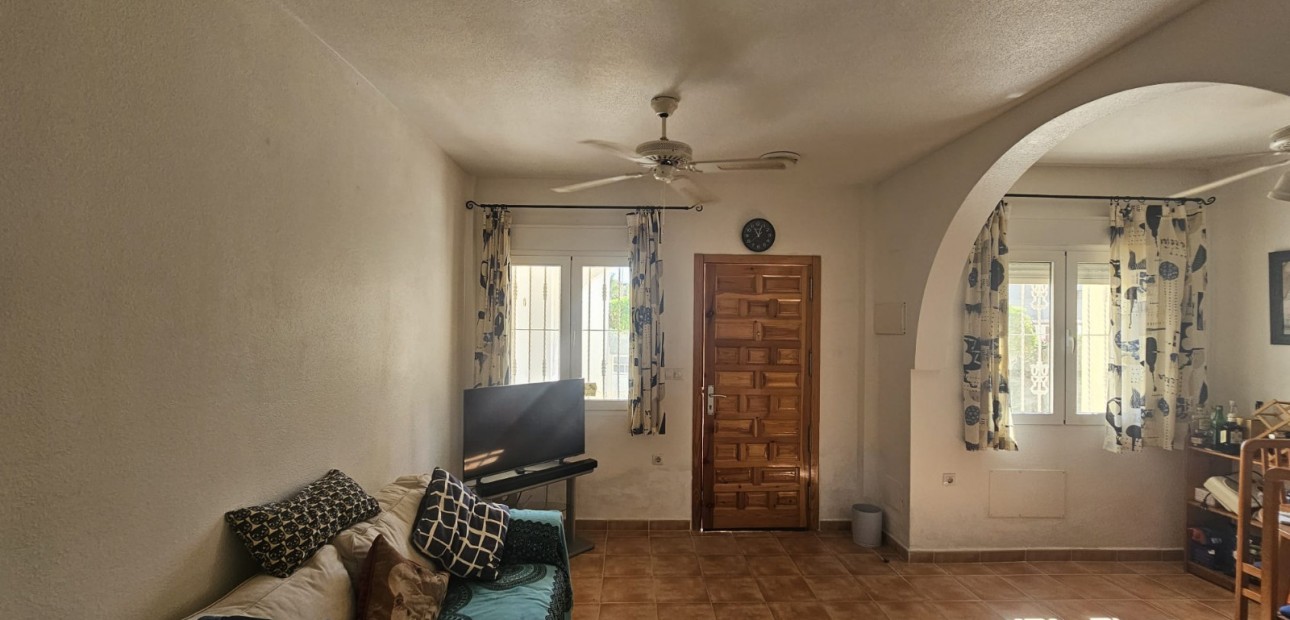 Sale - Apartment / flat -
Villamartín - Panorama