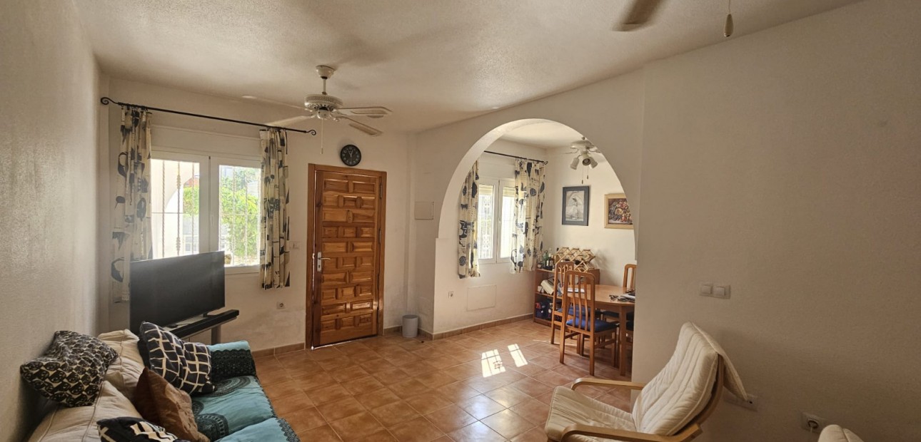 Sale - Apartment / flat -
Villamartín - Panorama
