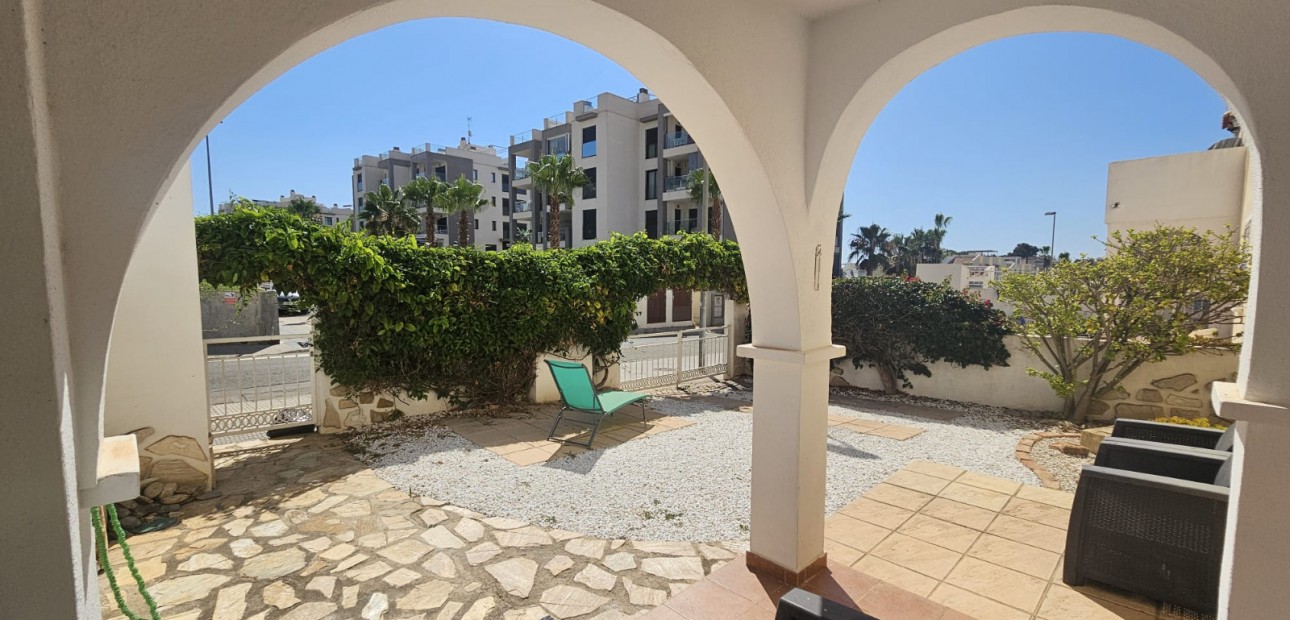 Sale - Apartment / flat -
Villamartín - Panorama
