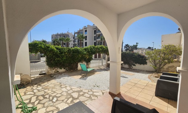 Sale - Apartment / flat -
Villamartín - Panorama