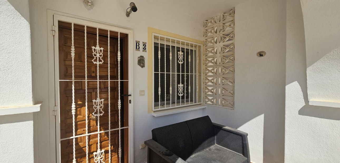 Sale - Apartment / flat -
Villamartín - Panorama