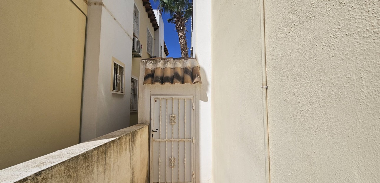Sale - Apartment / flat -
Villamartín - Panorama