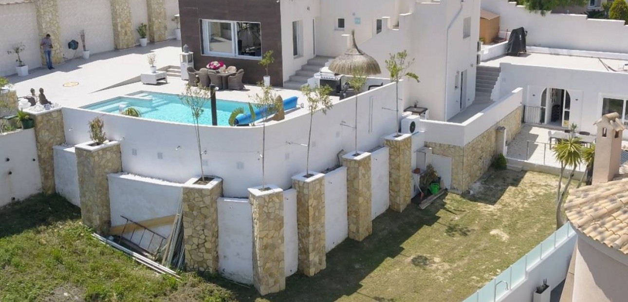 Venta - Villa -
Ciudad Quesada