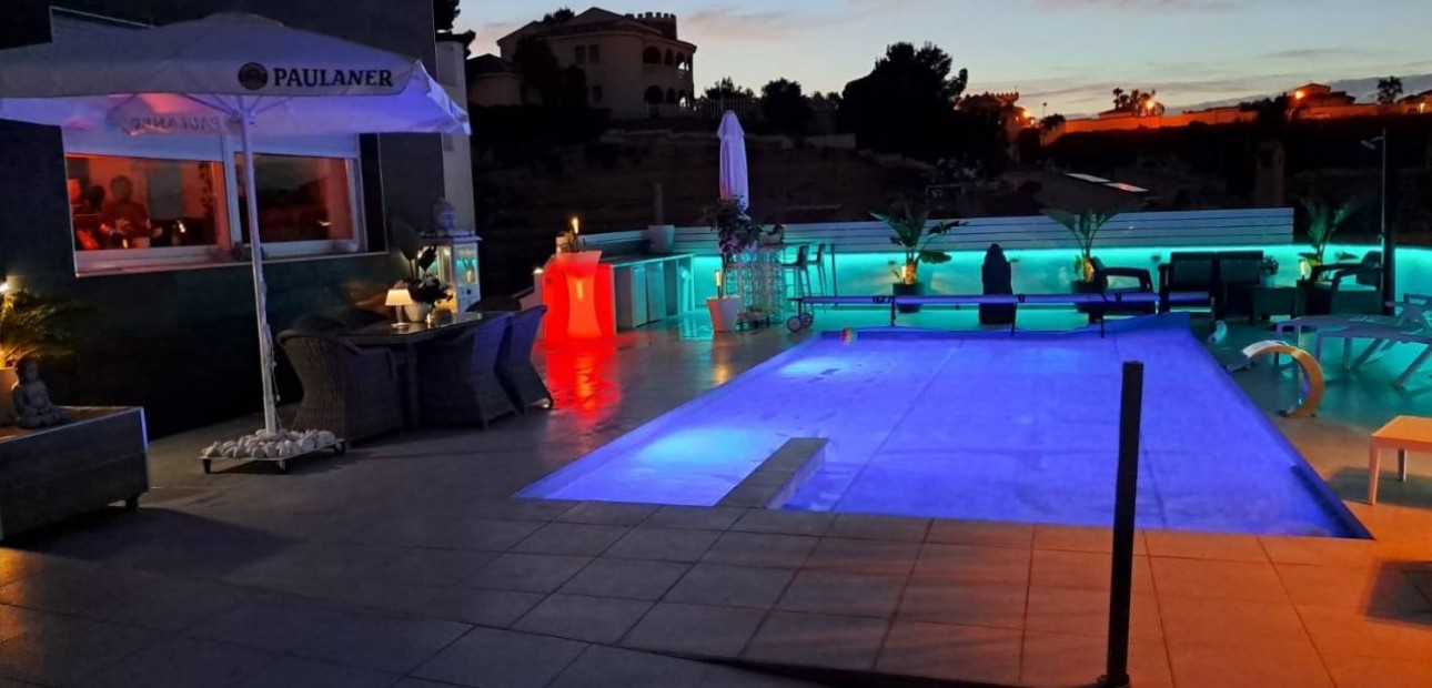 Venta - Villa -
Ciudad Quesada