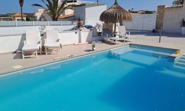 Venta - Villa -
Ciudad Quesada