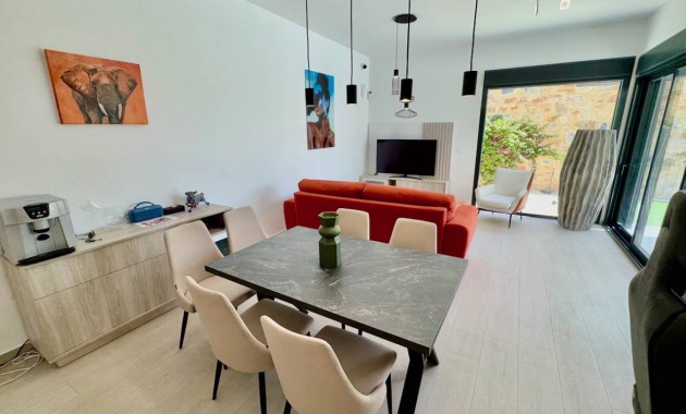 Sale - Villa -
Algorfa - La Finca Golf Resort