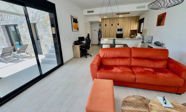 Sale - Villa -
Algorfa - La Finca Golf Resort