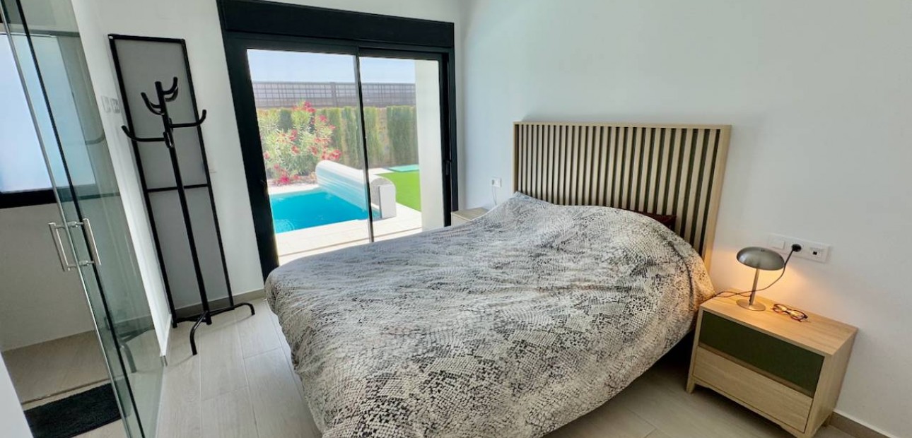 Sale - Villa -
Algorfa - La Finca Golf Resort