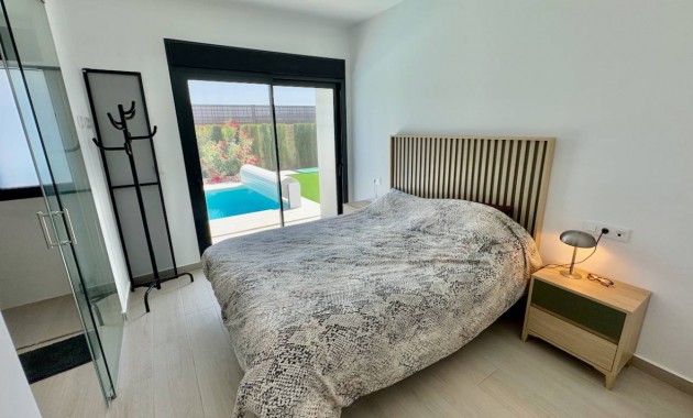 Sale - Villa -
Algorfa - La Finca Golf Resort