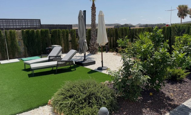 Sale - Villa -
Algorfa - La Finca Golf Resort