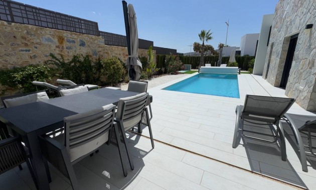 Sale - Villa -
Algorfa - La Finca Golf Resort